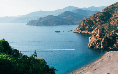 Mitsegeln zwischen Sardinien und Korsika