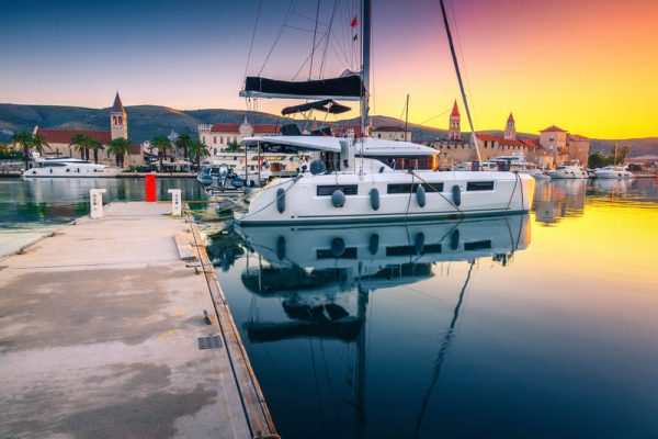 Kroatien Katamaran mit Skipper